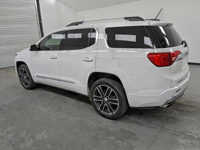 GMC Acadia Denali Image 2