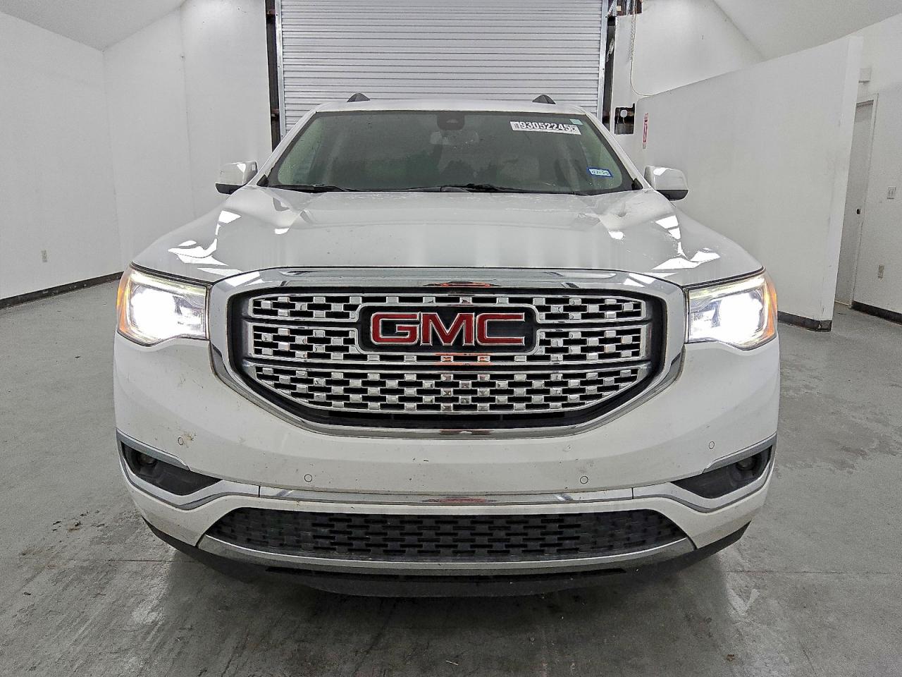 GMC Acadia Denali Image 7