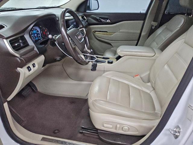 GMC Acadia Denali Image 4