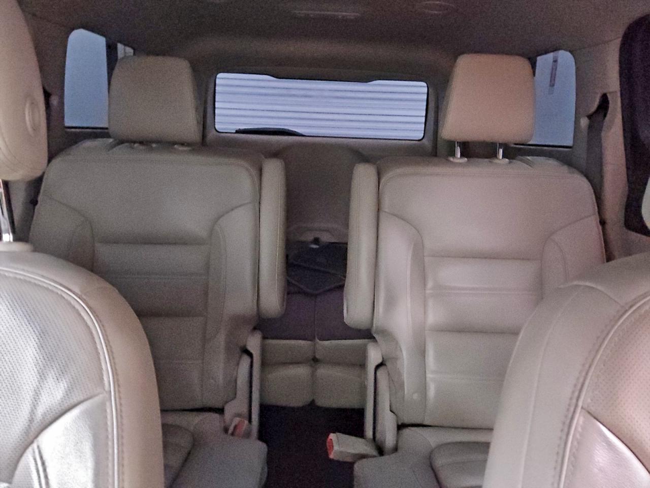 GMC Acadia Denali Image 5