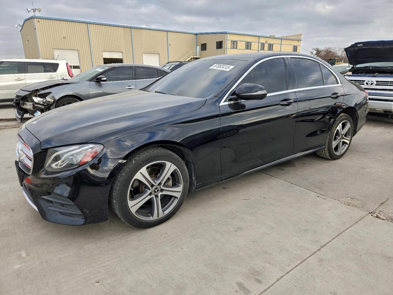 Mercedes-Benz E-Class 300 4matic Image 1