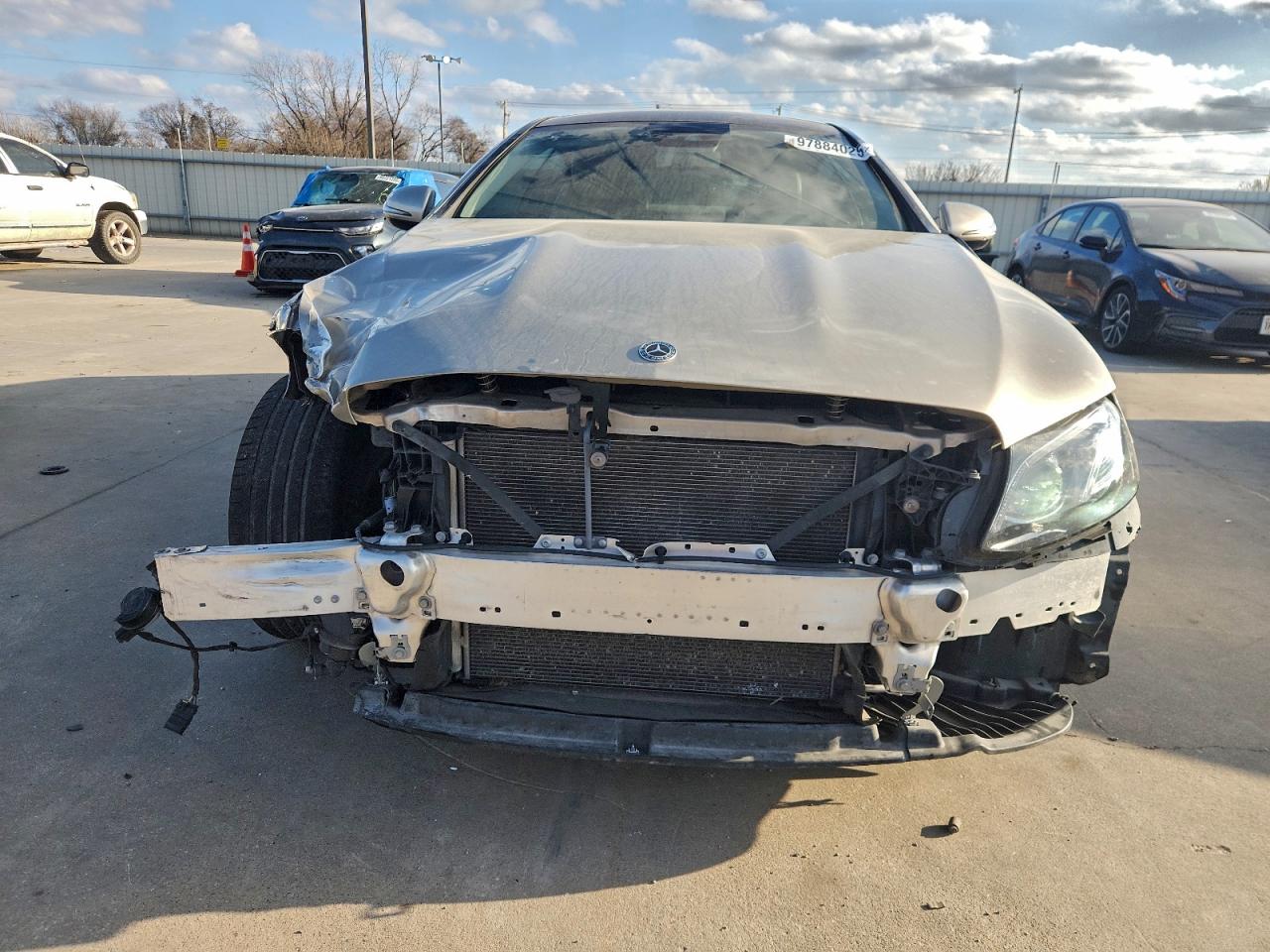 Mercedes-Benz E-Class 400 4matic Image 6