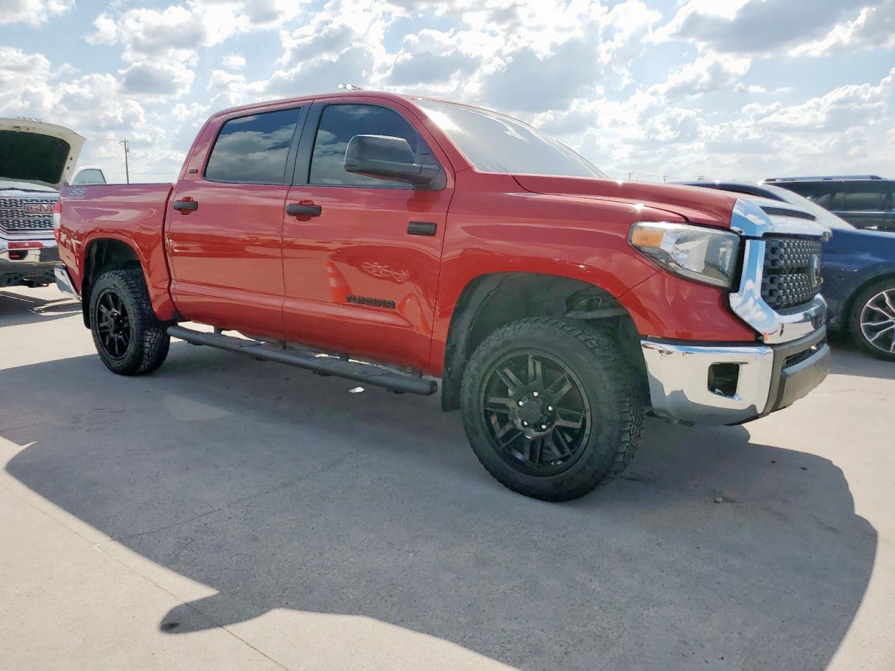 Toyota Tundra Crewmax Sr5 Image 5