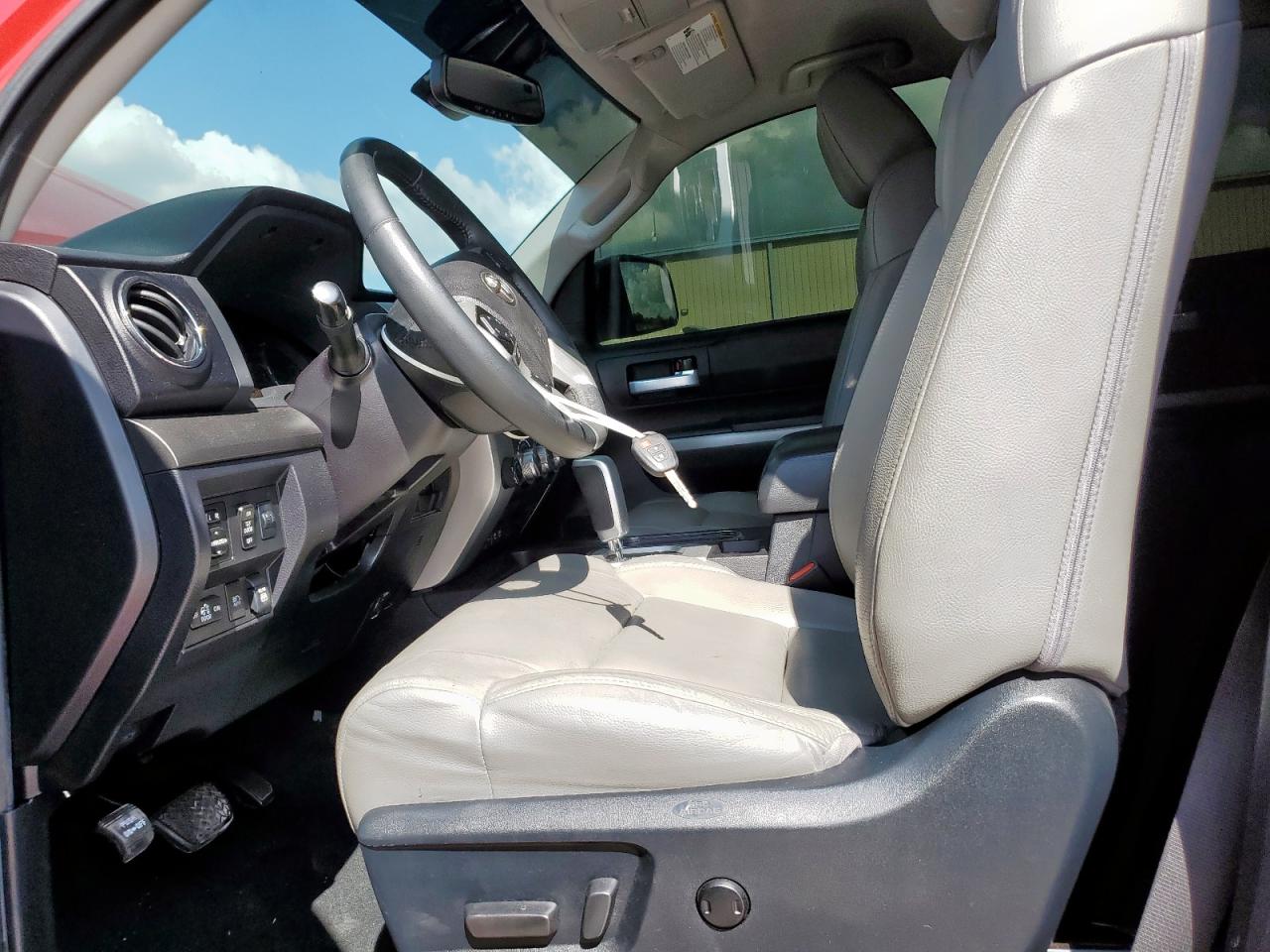 Toyota Tundra Crewmax Sr5 Image 9