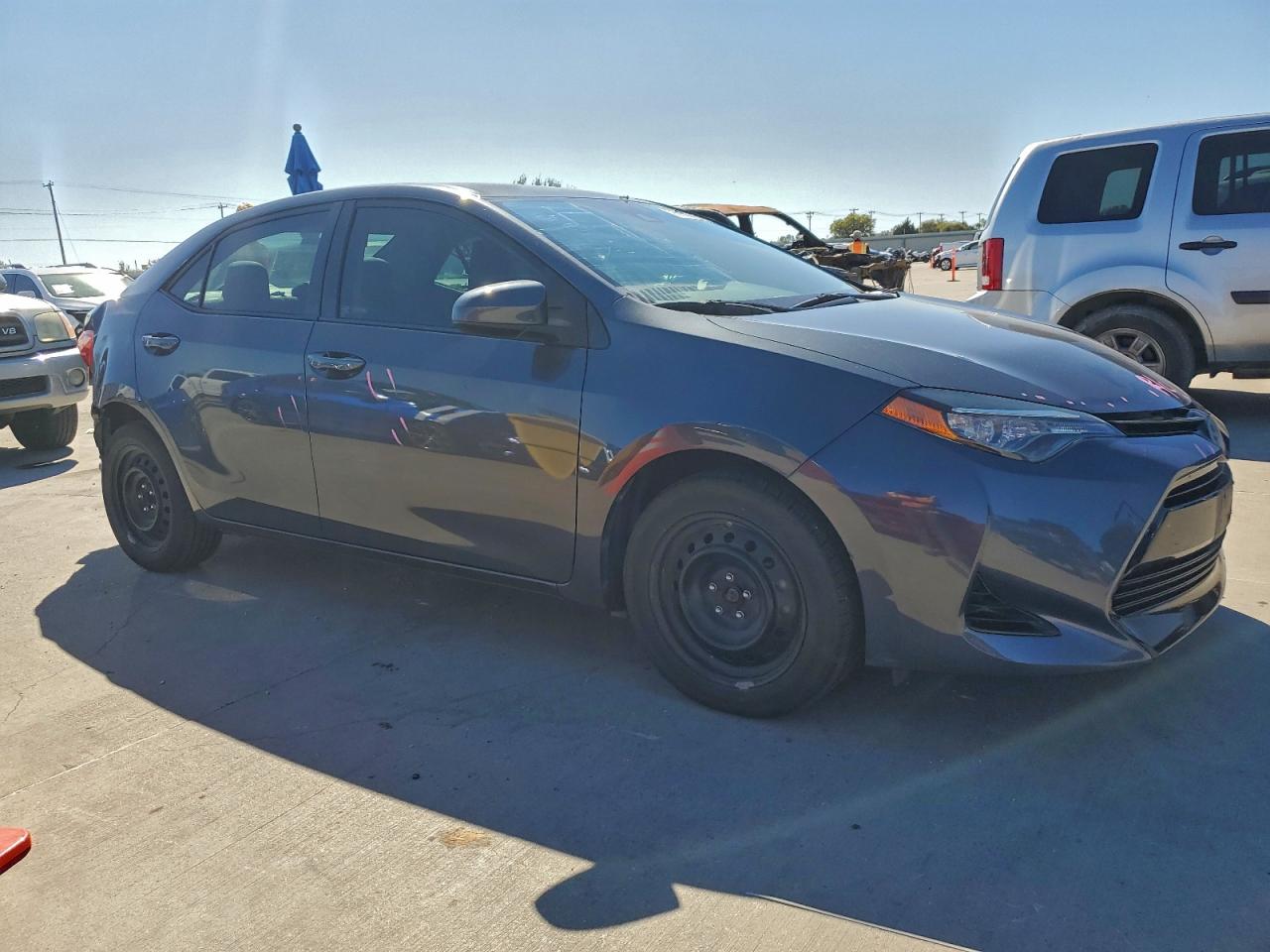 Toyota Corolla L Image 3