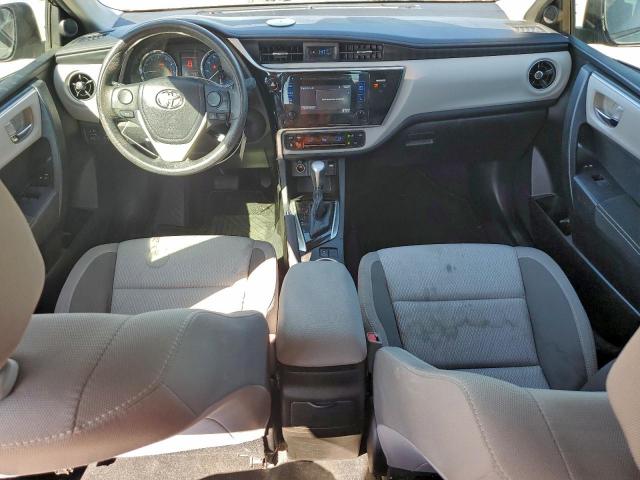 Toyota Corolla L Image 11