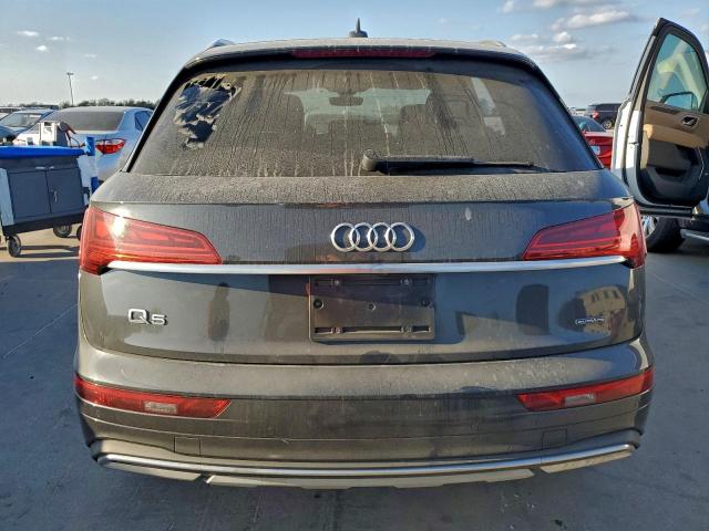 Audi Q5 Prestige Image 8