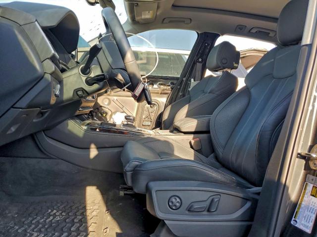 Audi Q5 Prestige Image 6