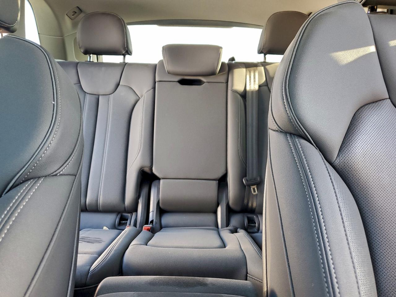 Audi Q5 Prestige Image 13