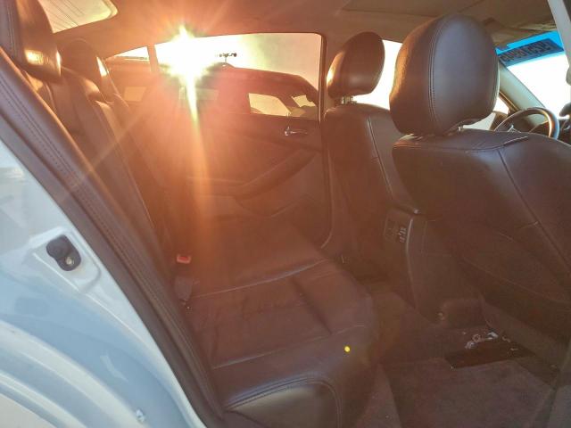 Nissan Altima Base Image 8