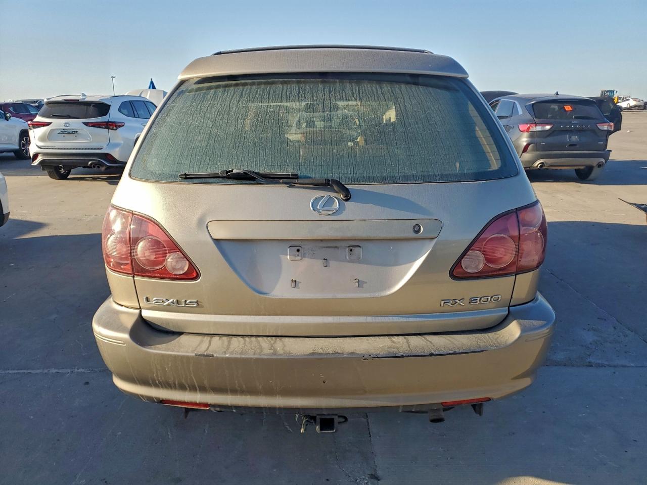 Lexus RX 300 Image 11