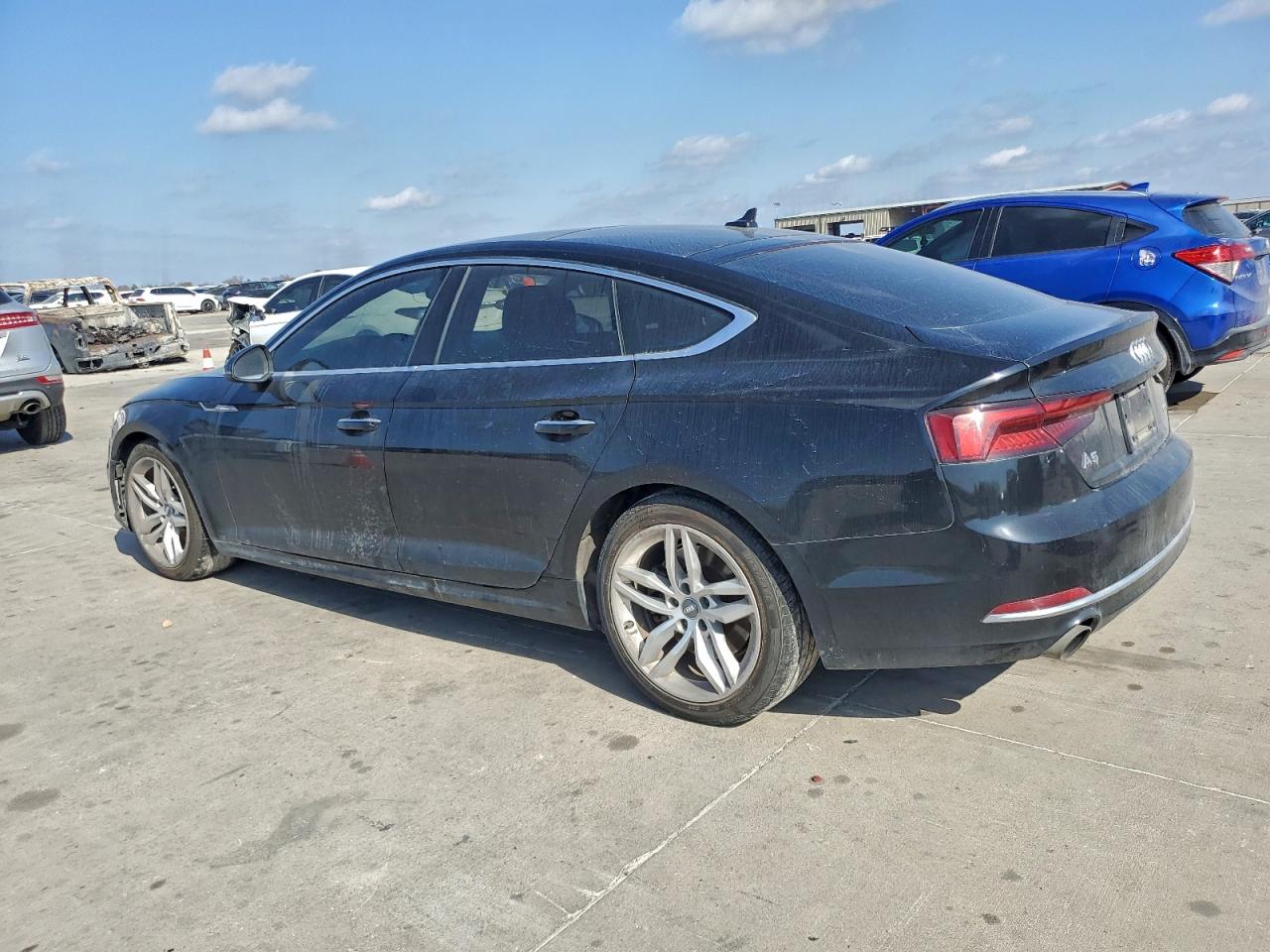 Audi A5 Premium Image 4