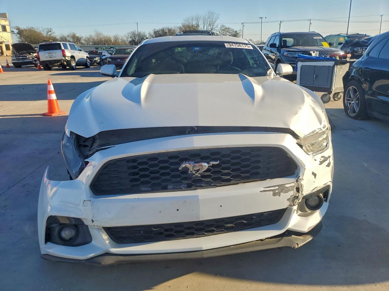 Ford Mustang Image 9