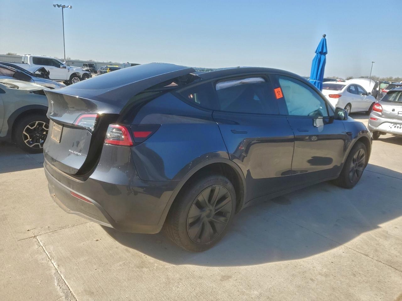 Tesla Model Y Image 2