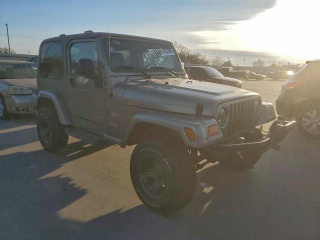 Jeep Wrangler Sahara Image 11