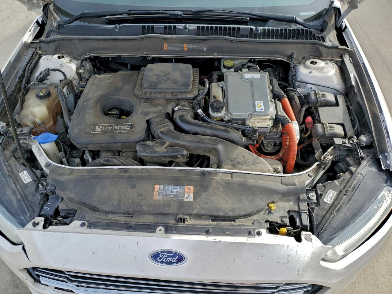 Ford Fusion Se Hybrid Image 2