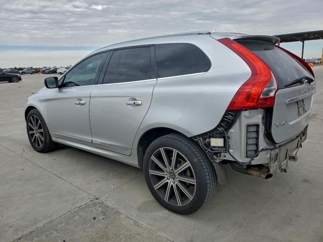 Volvo XC60 T5 Premier Image 2