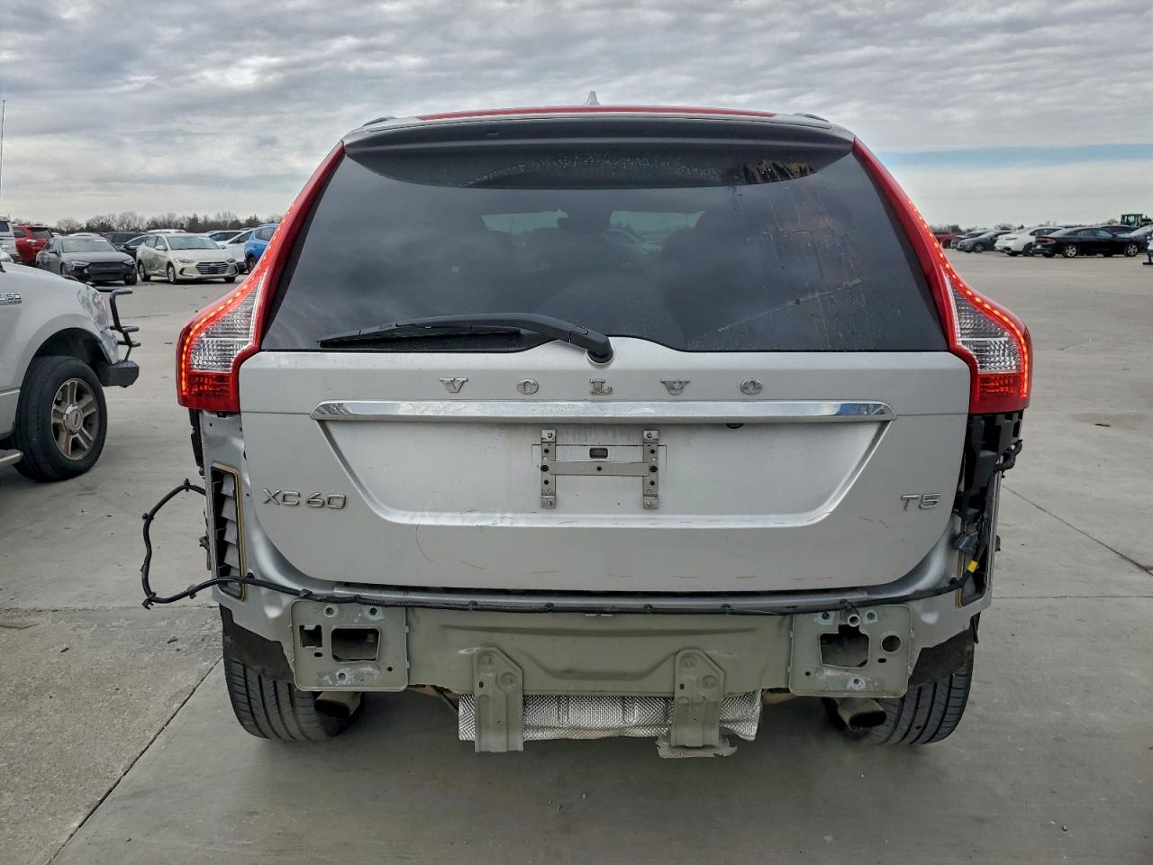 Volvo XC60 T5 Premier Image 11