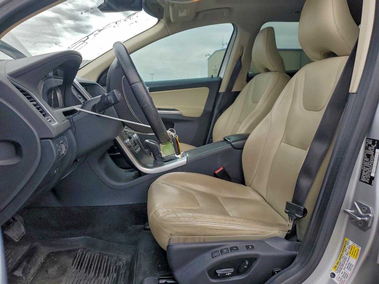 Volvo XC60 T5 Premier Image 10