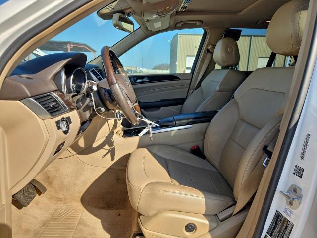 Mercedes-Benz M-Class 350 Image 9