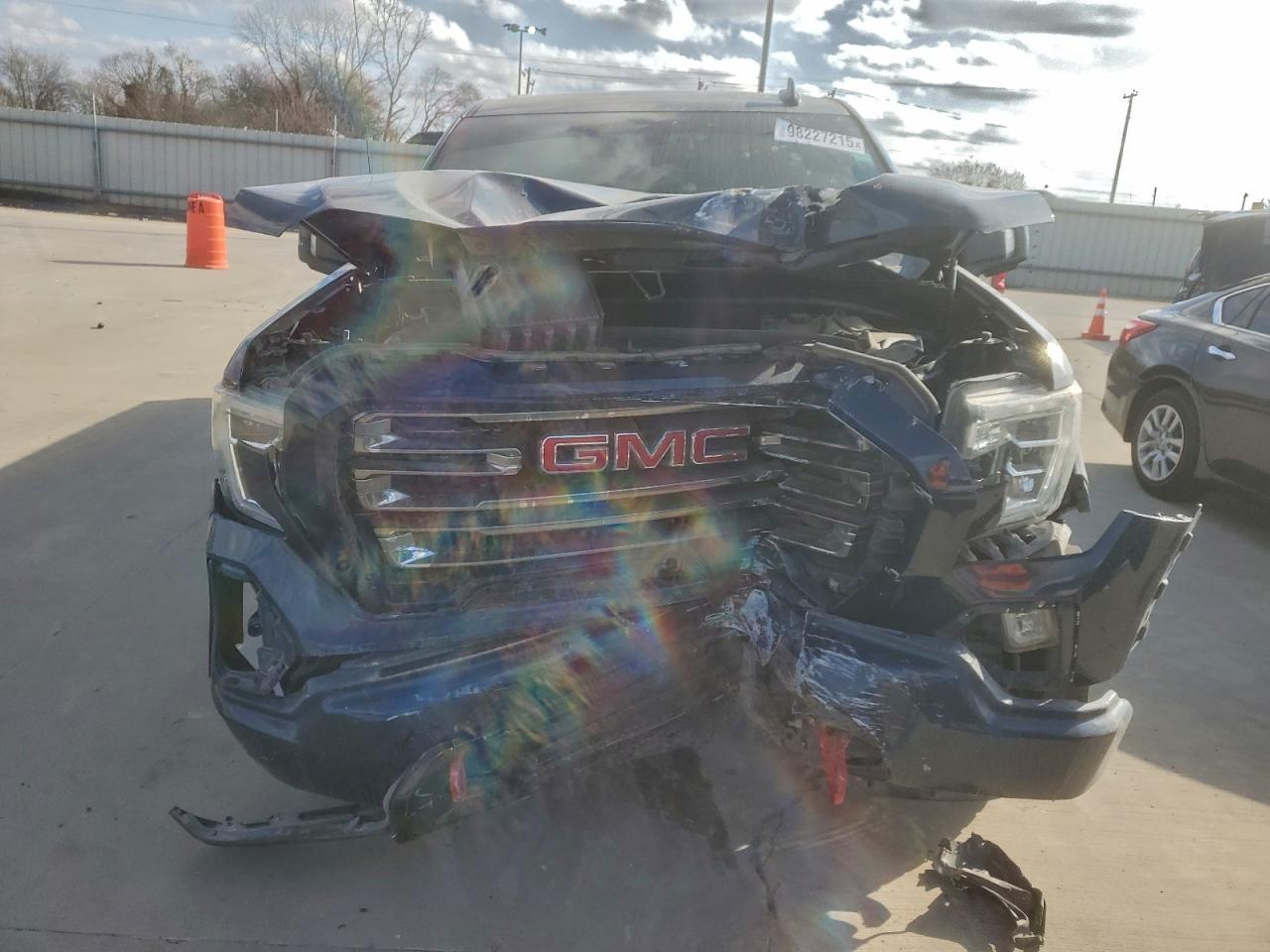 GMC Sierra K1500 At4 Image 9