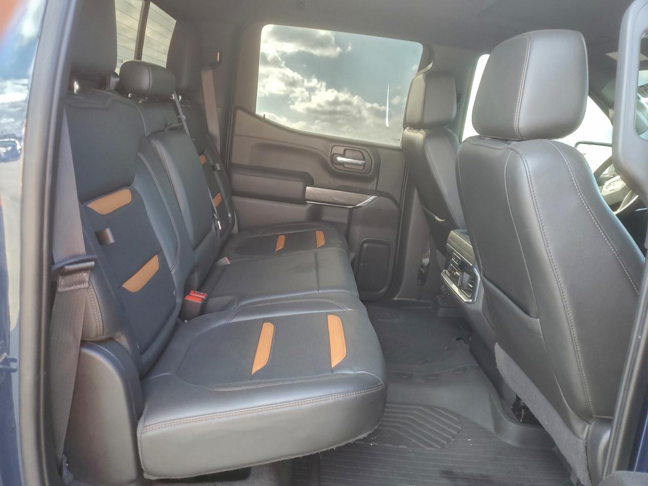 GMC Sierra K1500 At4 Image 6