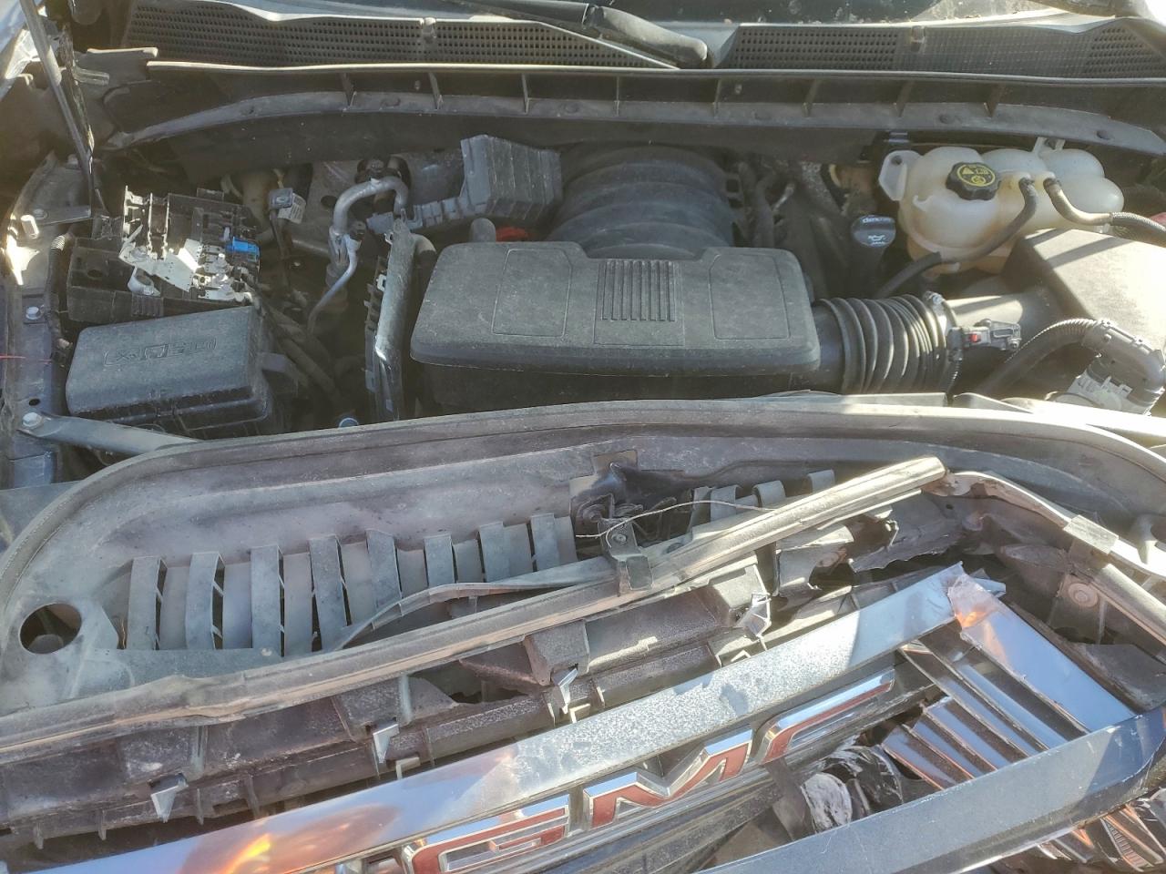 GMC Sierra K1500 At4 Image 11