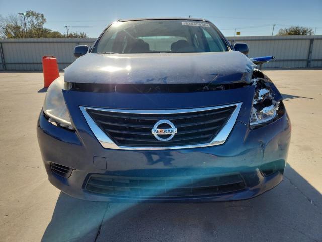 Nissan Versa S Image 6