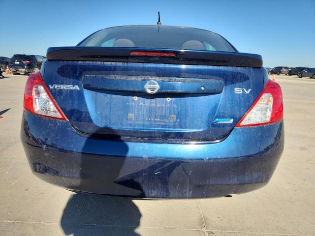 Nissan Versa S Image 4