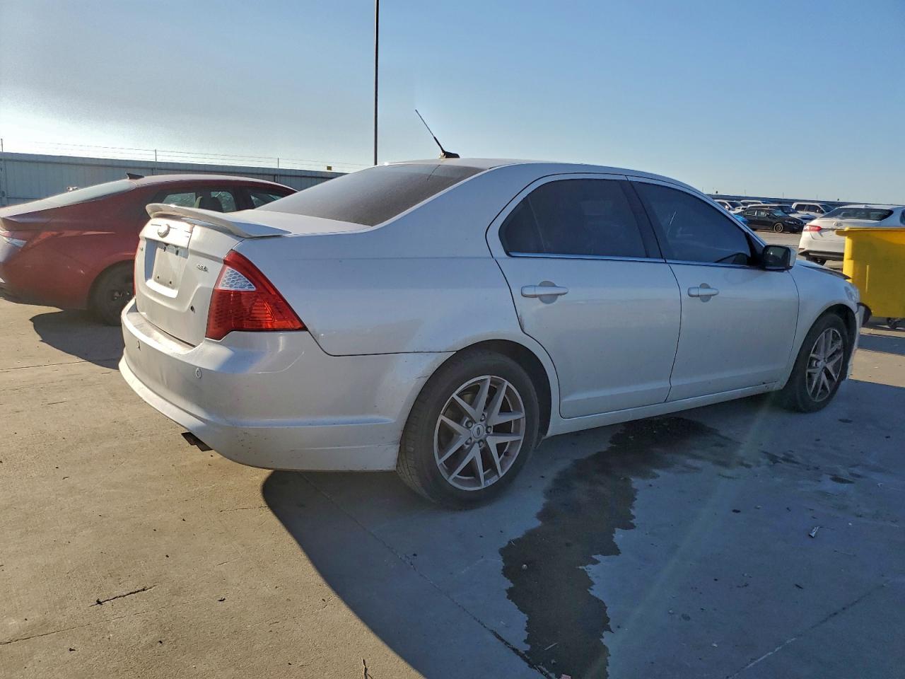 Ford Fusion Sel Image 4