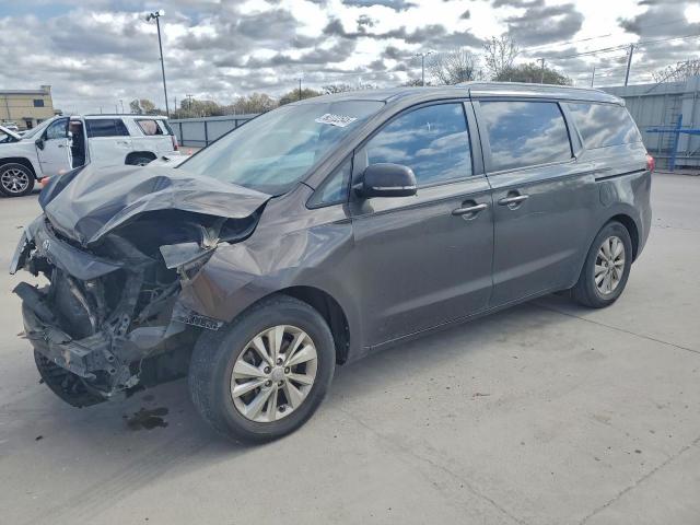  Salvage Kia Sedona