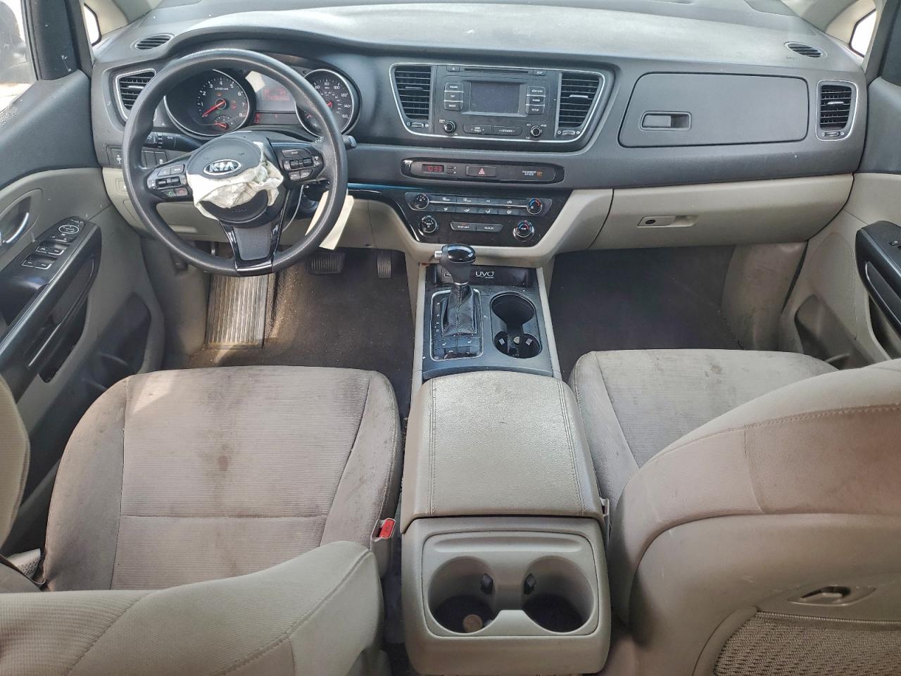 Kia Sedona Lx Image 3