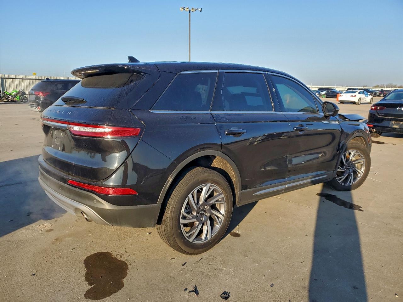 Lincoln Corsair Image 3