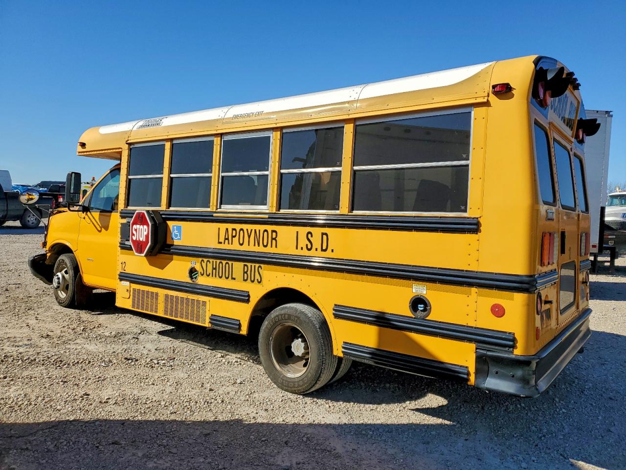 Chevrolet Express Image 9