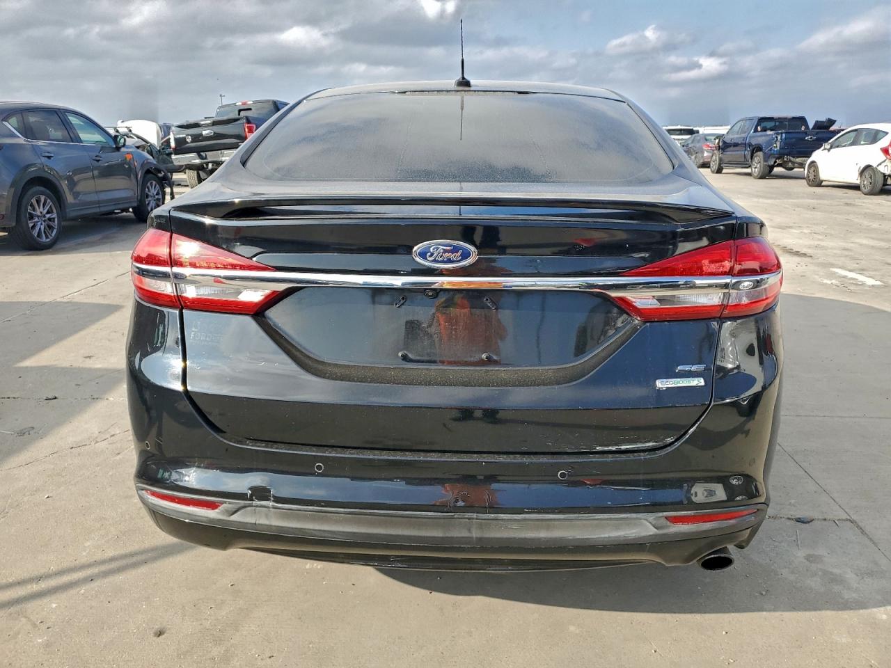 Ford Fusion Se Image 4