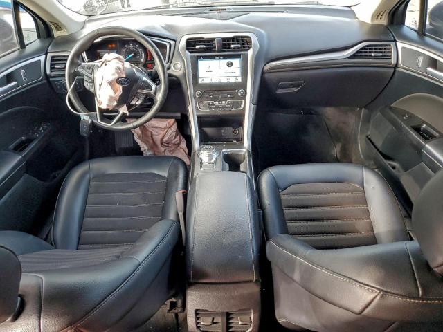 Ford Fusion Se Image 7