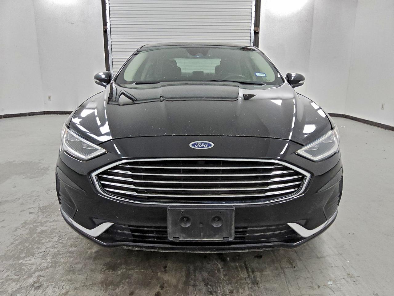 Ford Fusion Sel Image 8