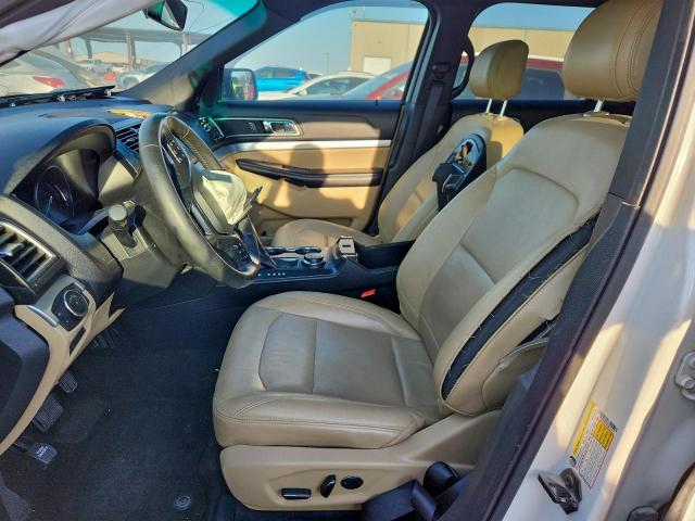 Ford Explorer Xlt Image 5