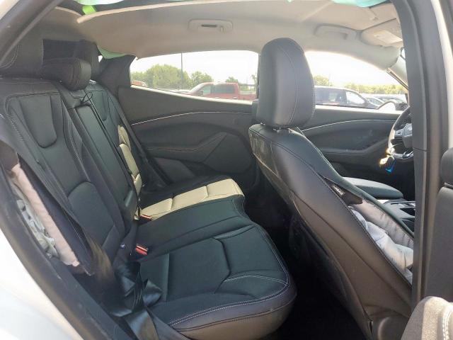 Ford Mustang Premium Image 9