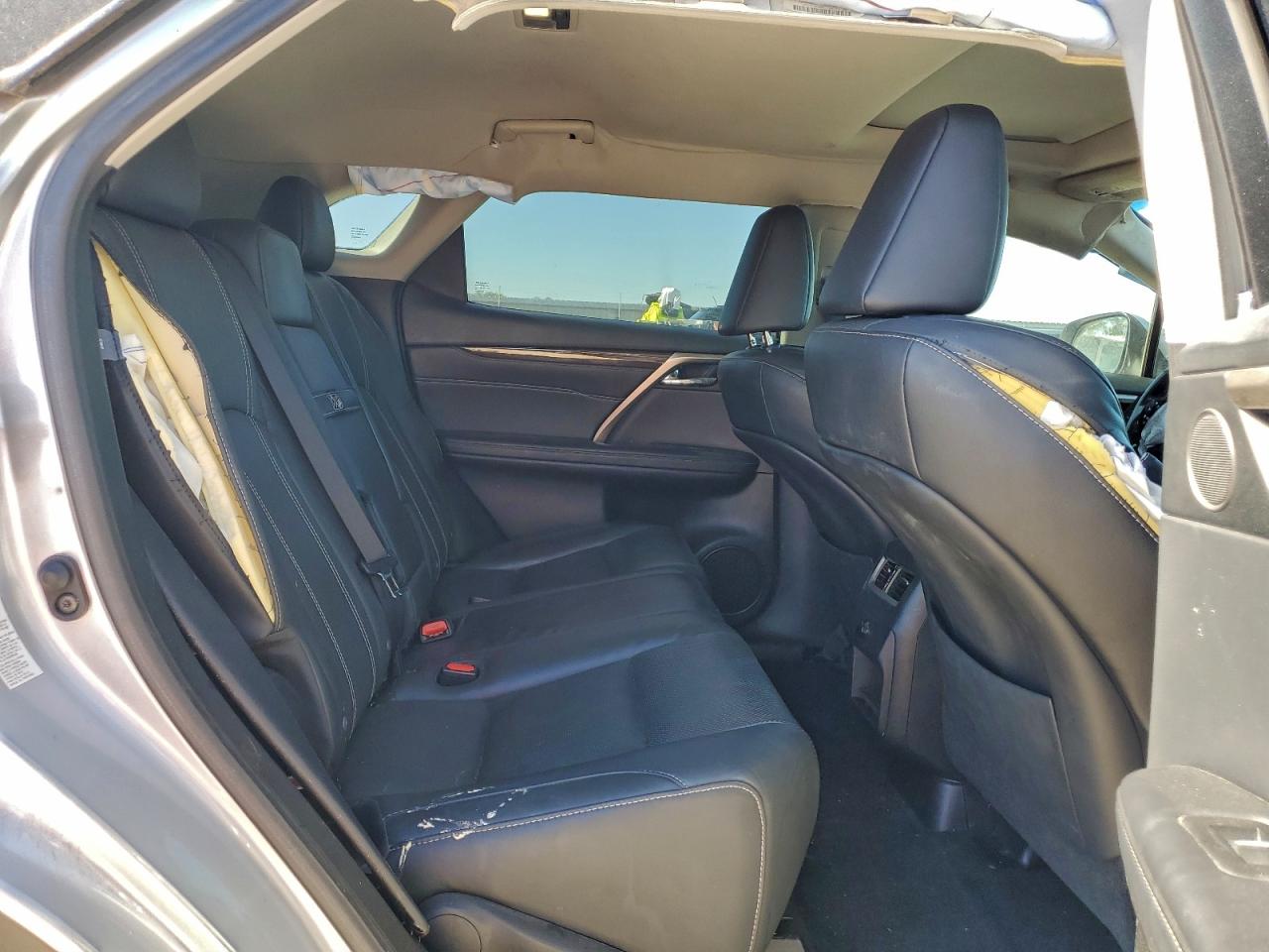 Lexus RX 350 Base Image 13