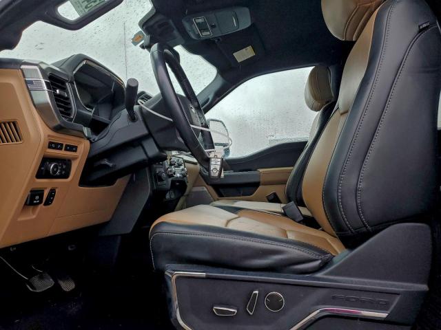 Ford F-150 Supercrew Image 7