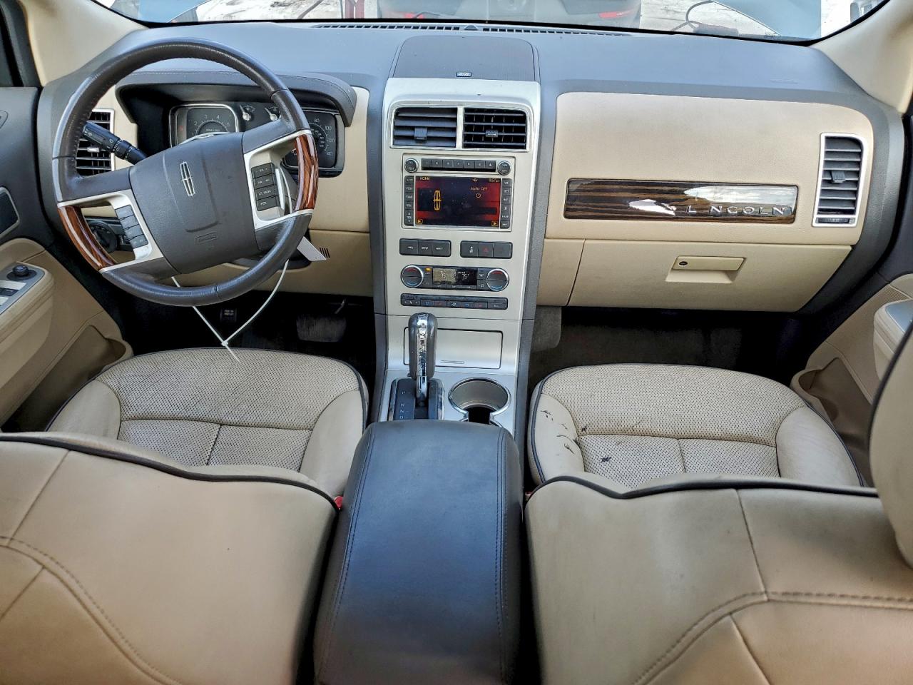 Lincoln MKX Image 10