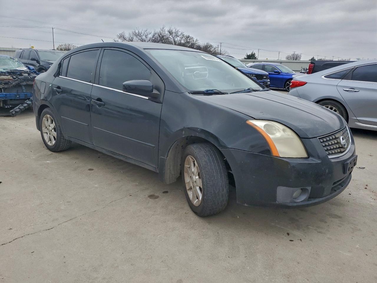 Nissan Sentra 2.0 Image 2