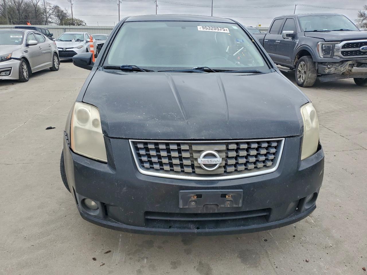 Nissan Sentra 2.0 Image 10