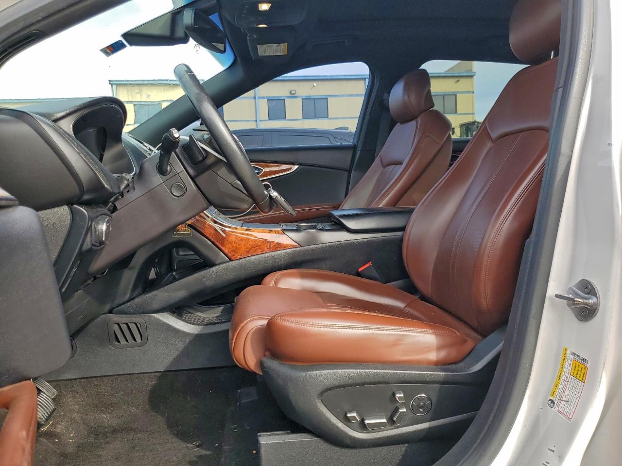 Lincoln MKX Reserve Image 4