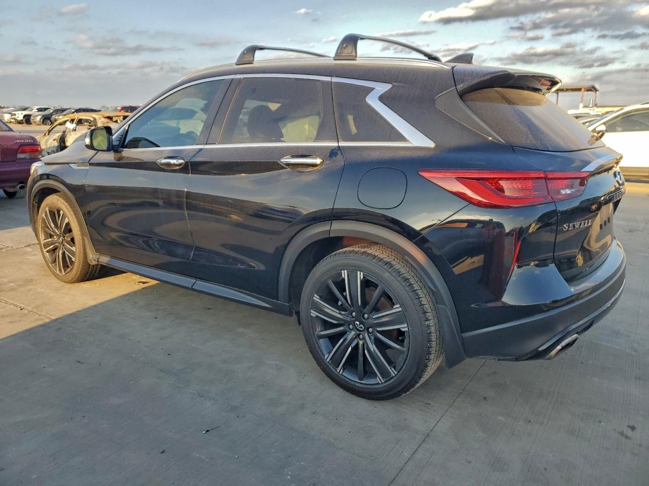 INFINITI Qx Luxe Image 11