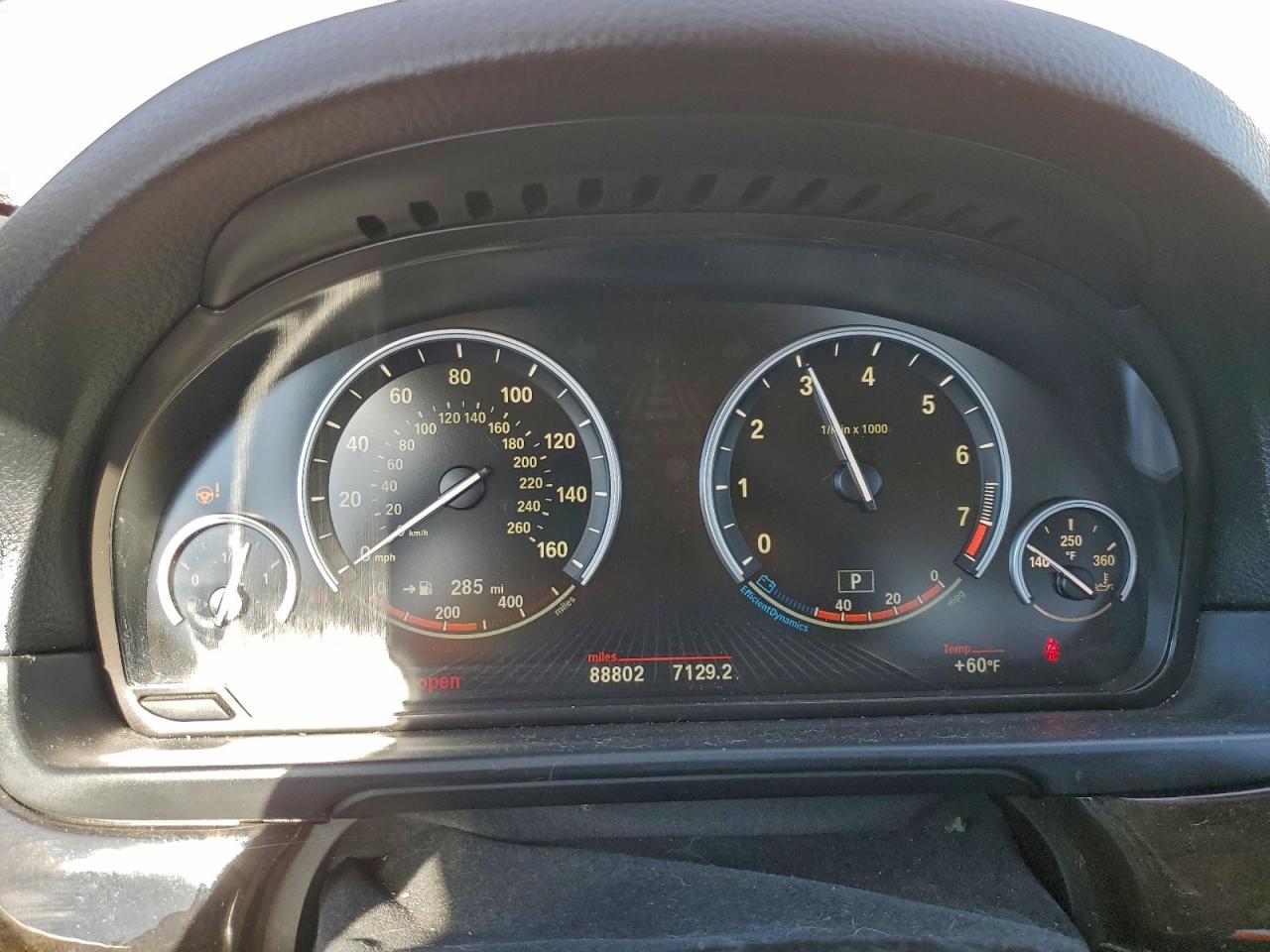 BMW 5 Series I Image 12