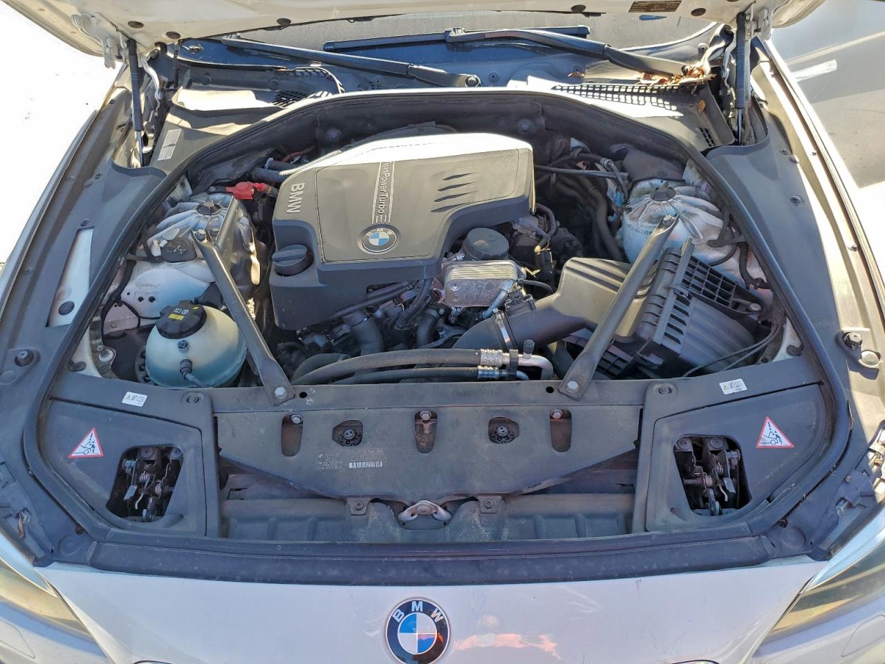 BMW 5 Series I Image 9