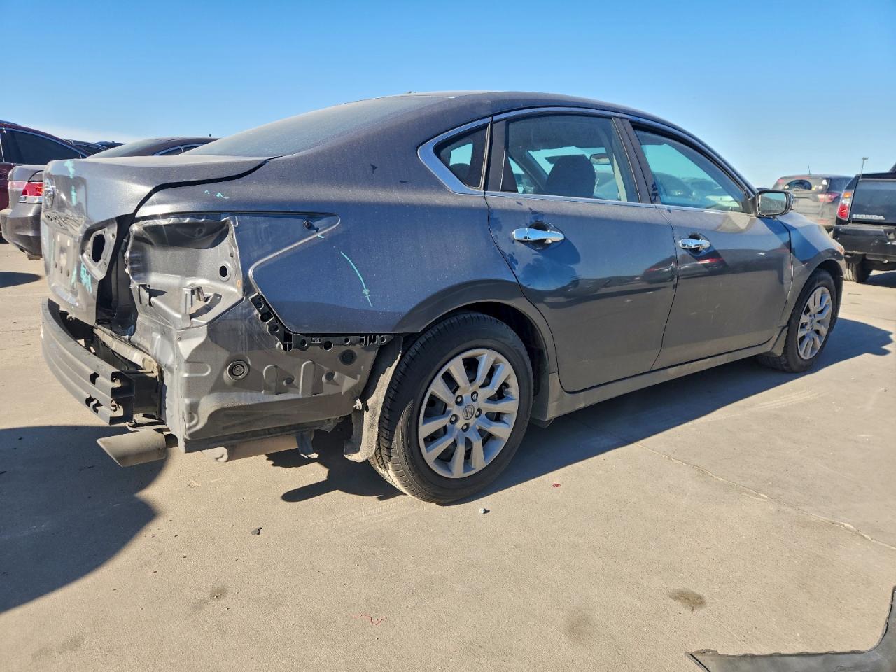 Nissan Altima 2.5 Image 2