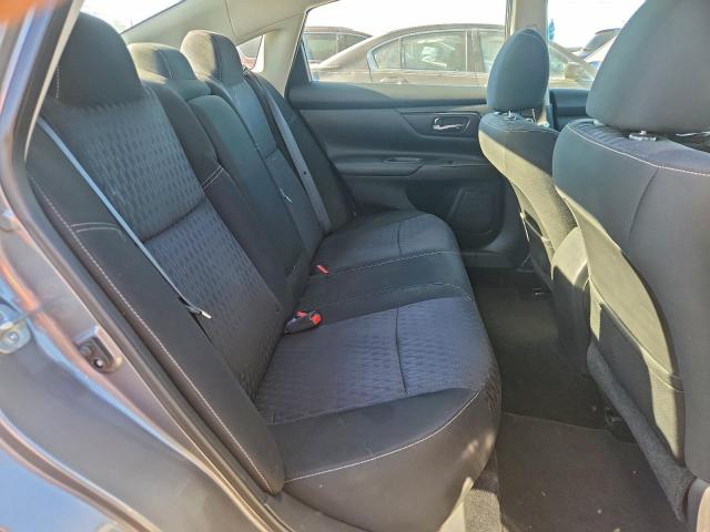 Nissan Altima 2.5 Image 9